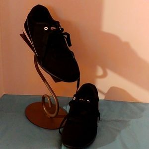 Fubu black sz 7 Memory Foam